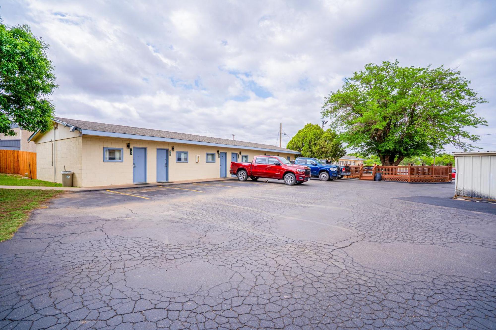 Purple Sage By Oyo Snyder Tx Motel Eksteriør billede